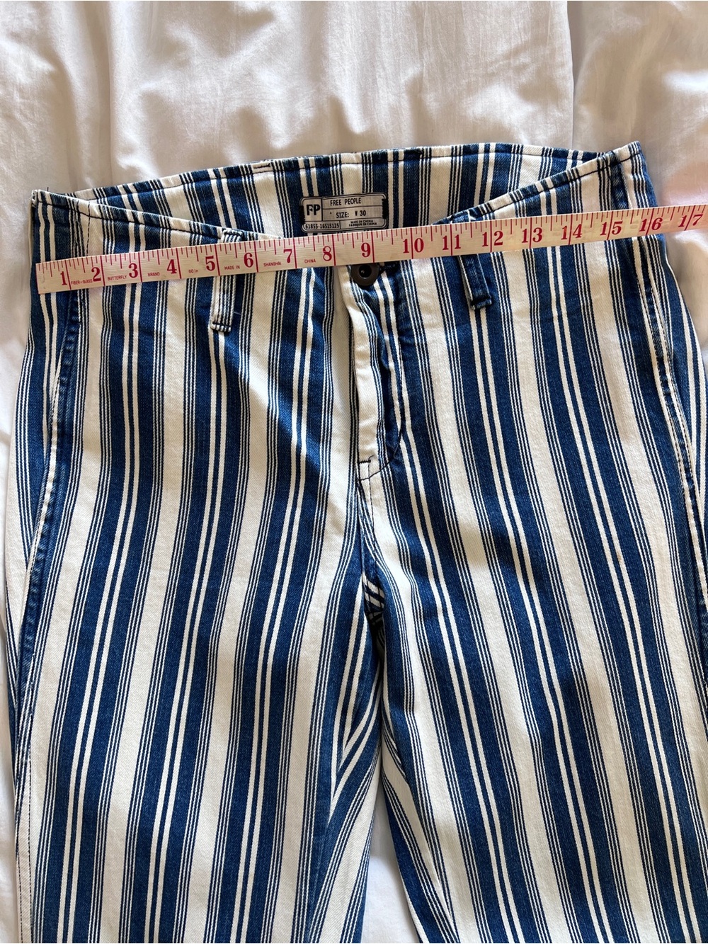 Free People Jolene Bell
Bottoms Stripe Pant in White
Indigo Hip Huggers Boho 30 - Picture 7 of 14
